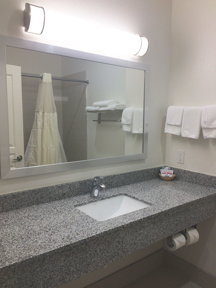 Scottish Inn & Suites - Конро Екстер'єр фото